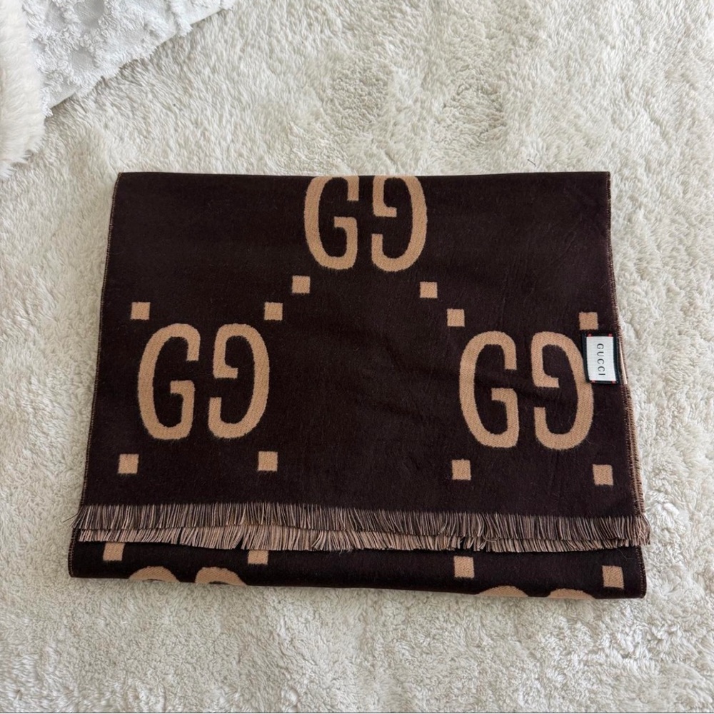 Gucci Jacquard Wool Silk Scarf - Picture 3 of 6